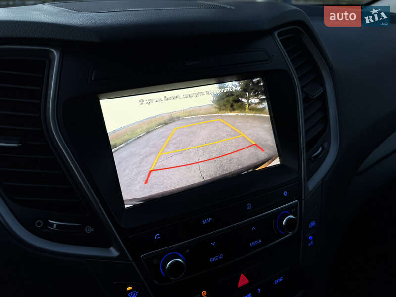 Внедорожник / Кроссовер Hyundai Santa FE 2015 в Радивилове