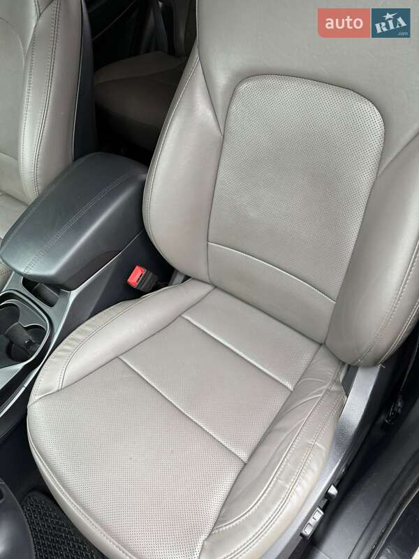 Внедорожник / Кроссовер Hyundai Santa FE 2016 в Львове