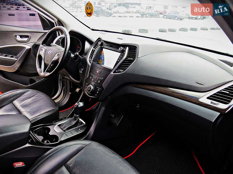 Внедорожник / Кроссовер Hyundai Santa FE 2012 в Черкассах