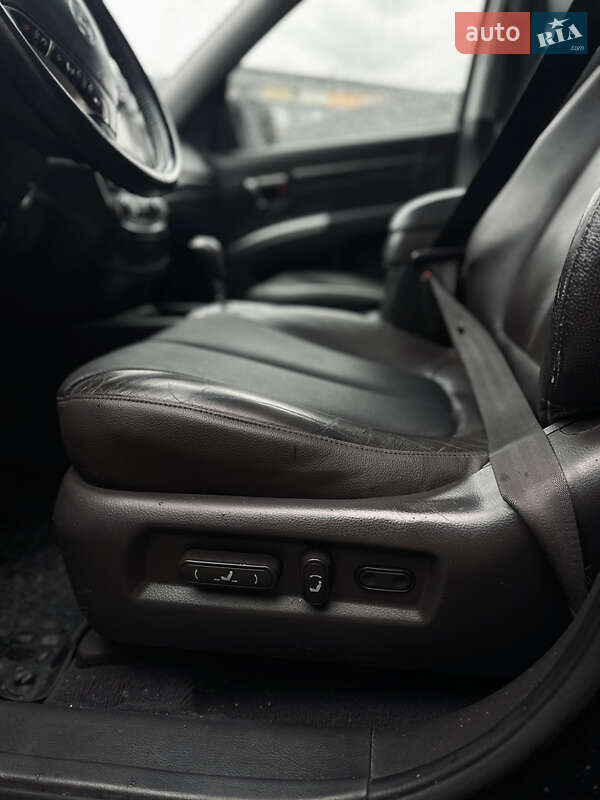 Позашляховик / Кросовер Hyundai Santa FE 2011 в Коломиї