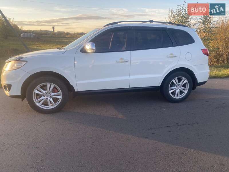 Внедорожник / Кроссовер Hyundai Santa FE 2011 в Ровно