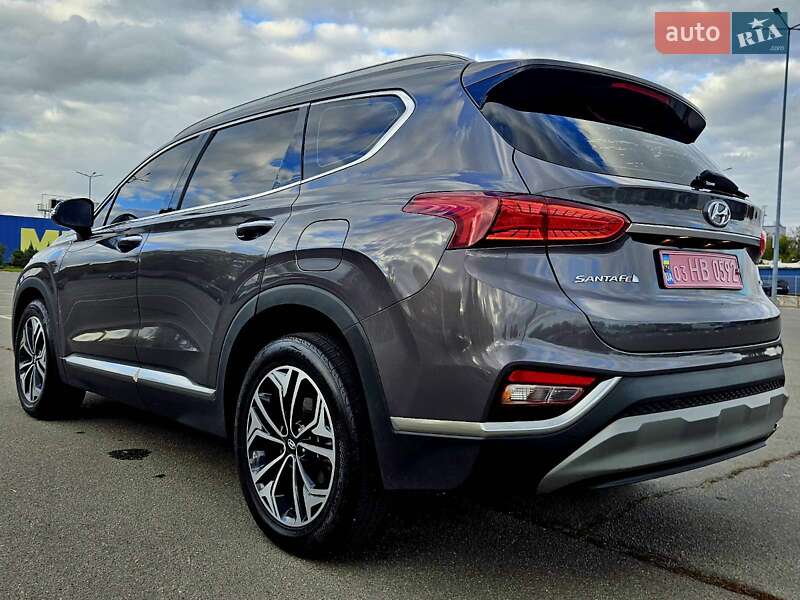 Внедорожник / Кроссовер Hyundai Santa FE 2018 в Днепре