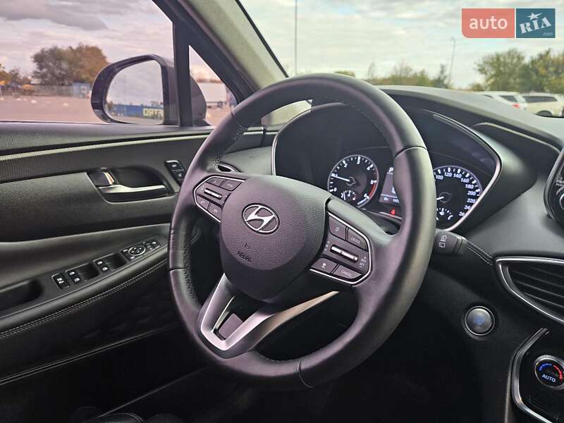 Внедорожник / Кроссовер Hyundai Santa FE 2018 в Днепре