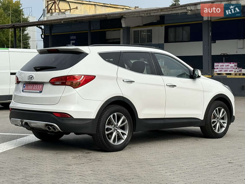 Внедорожник / Кроссовер Hyundai Santa FE 2014 в Ровно