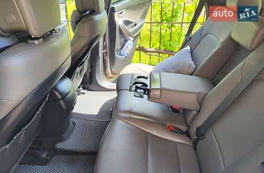 Внедорожник / Кроссовер Hyundai Santa FE 2015 в 