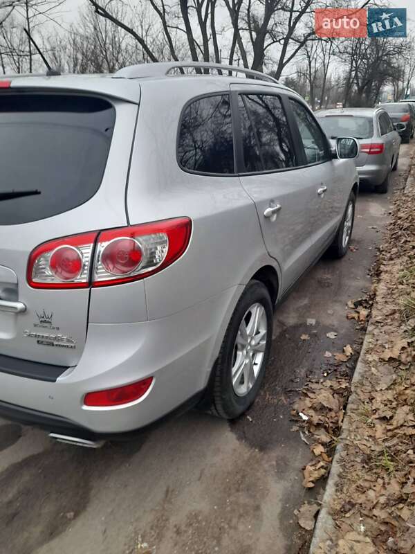 Позашляховик / Кросовер Hyundai Santa FE 2010 в Києві фото 16 Позашляховик / Кросовер Hyundai Santa FE 2010 в Києві