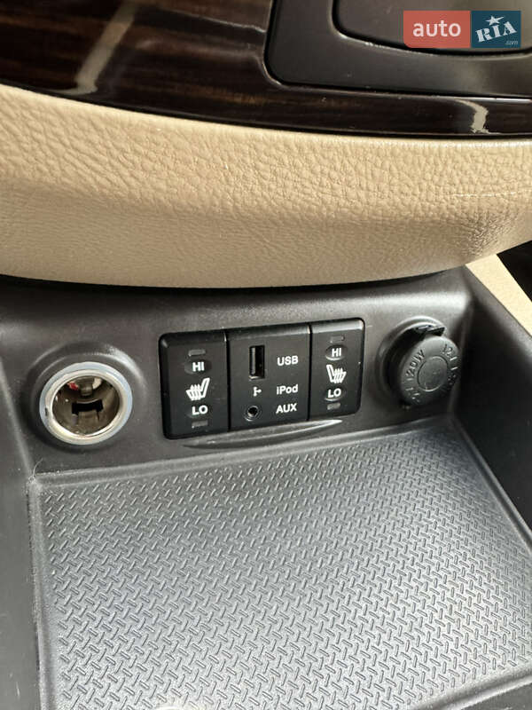 Внедорожник / Кроссовер Hyundai Santa FE 2011 в Киеве