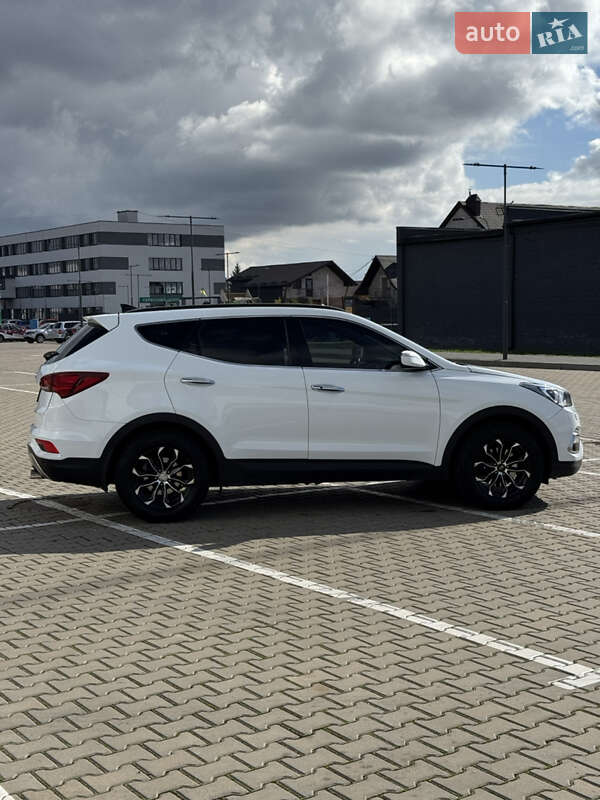 Внедорожник / Кроссовер Hyundai Santa FE 2017 в Ивано-Франковске фото 8 Внедорожник / Кроссовер Hyundai Santa FE 2017 в Ивано-Франковске