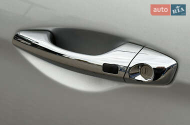 Внедорожник / Кроссовер Hyundai Santa FE 2014 в 
