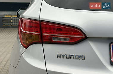 Внедорожник / Кроссовер Hyundai Santa FE 2014 в 