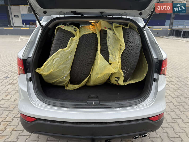 Внедорожник / Кроссовер Hyundai Santa FE 2014 в Ровно фото 41 Внедорожник / Кроссовер Hyundai Santa FE 2014 в Ровно