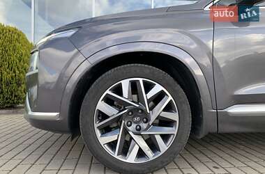 Внедорожник / Кроссовер Hyundai Santa FE 2021 в 