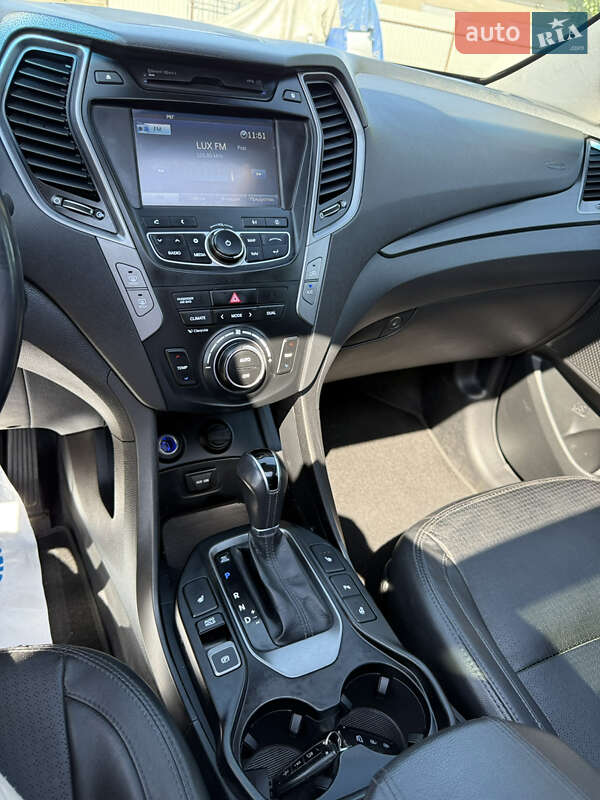 Внедорожник / Кроссовер Hyundai Santa FE 2012 в Ивано-Франковске фото 24 Внедорожник / Кроссовер Hyundai Santa FE 2012 в Ивано-Франковске
