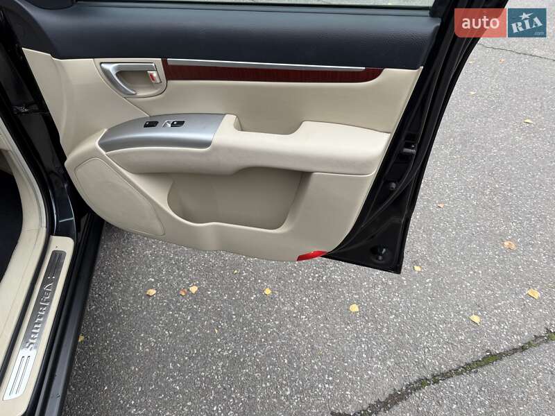 Внедорожник / Кроссовер Hyundai Santa FE 2008 в Виннице