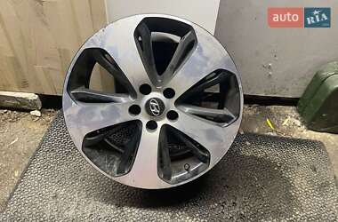 Внедорожник / Кроссовер Hyundai Santa FE 2011 в 