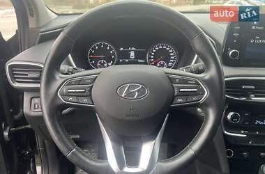 Внедорожник / Кроссовер Hyundai Santa FE 2020 в 