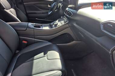 Внедорожник / Кроссовер Hyundai Santa FE 2023 в 