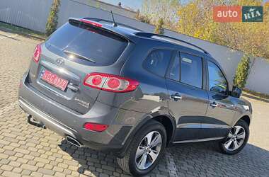 Внедорожник / Кроссовер Hyundai Santa FE 2012 в 