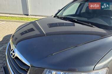 Внедорожник / Кроссовер Hyundai Santa FE 2012 в 