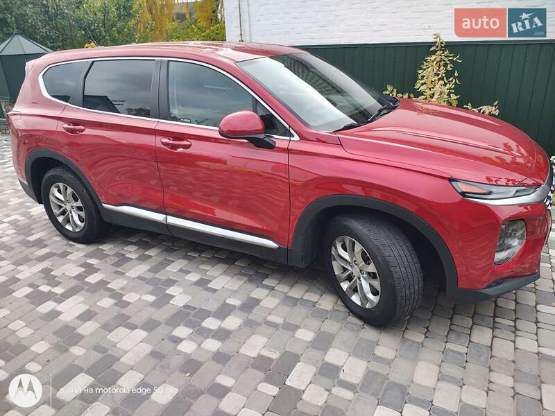 Внедорожник / Кроссовер Hyundai Santa FE 2019 в Ракитном