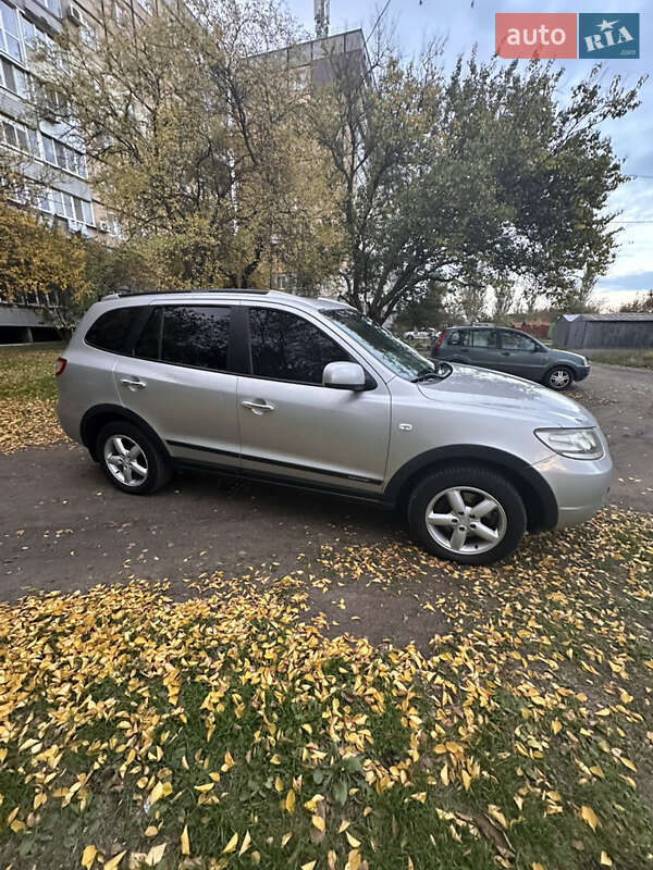 Внедорожник / Кроссовер Hyundai Santa FE 2006 в Кривом Роге