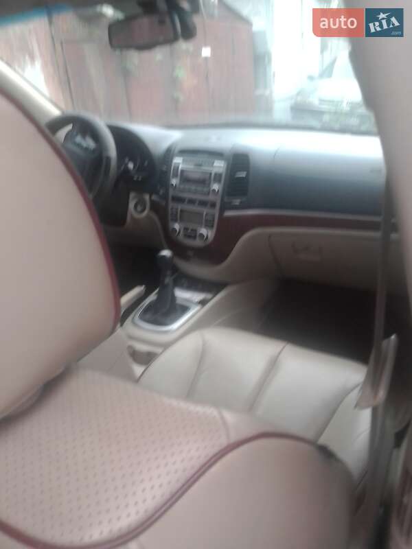 Внедорожник / Кроссовер Hyundai Santa FE 2008 в Киеве