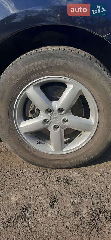 Позашляховик / Кросовер Hyundai Santa FE 2006 в Новомосковську