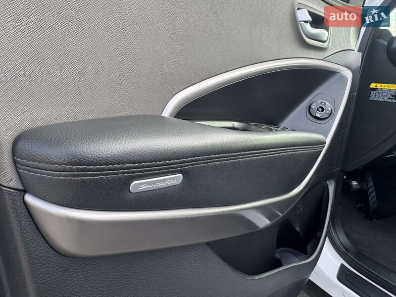 Позашляховик / Кросовер Hyundai Santa FE 2015 в Києві фото 28 Позашляховик / Кросовер Hyundai Santa FE 2015 в Києві