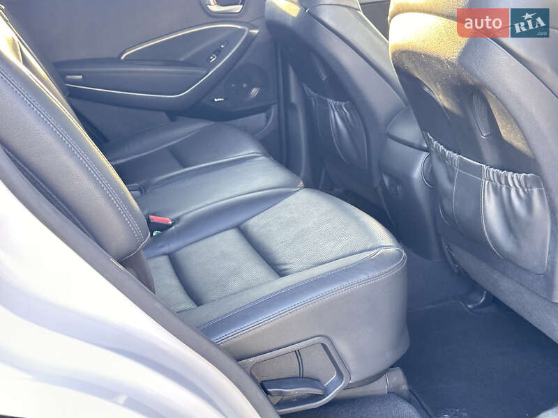 Внедорожник / Кроссовер Hyundai Santa FE 2016 в Тернополе фото 37 Внедорожник / Кроссовер Hyundai Santa FE 2016 в Тернополе
