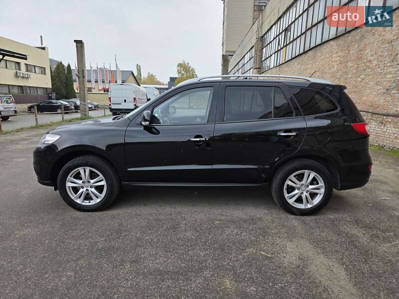 Внедорожник / Кроссовер Hyundai Santa FE 2011 в Луцке