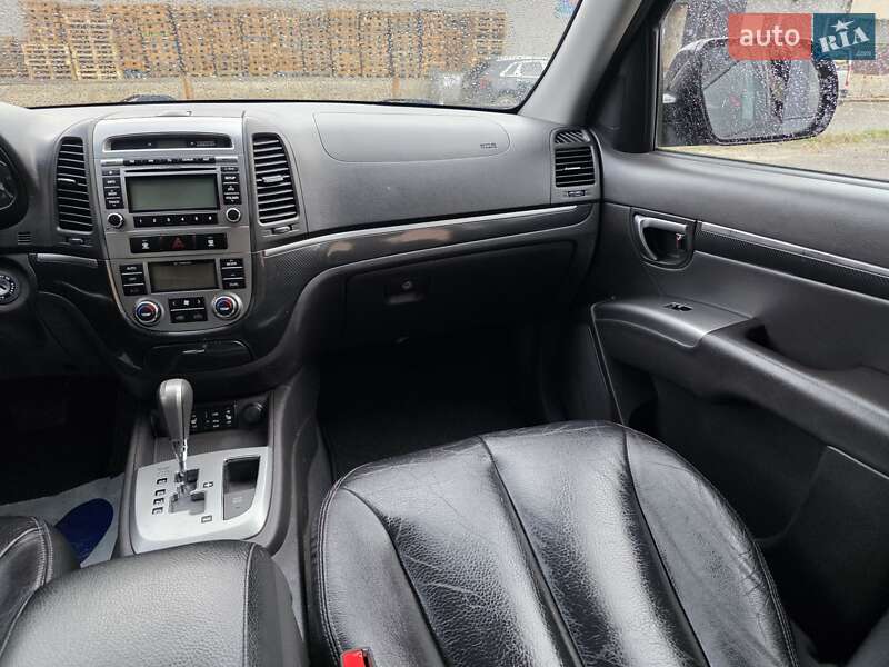 Внедорожник / Кроссовер Hyundai Santa FE 2011 в Луцке