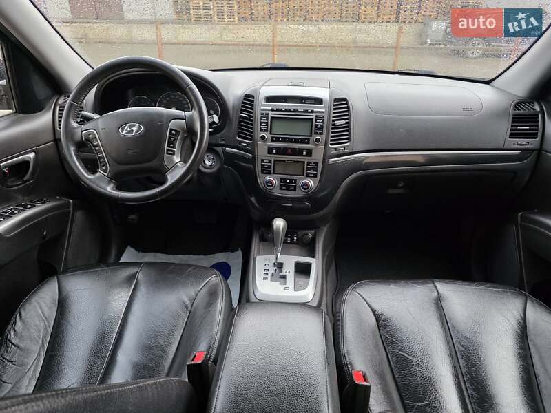Внедорожник / Кроссовер Hyundai Santa FE 2011 в Луцке
