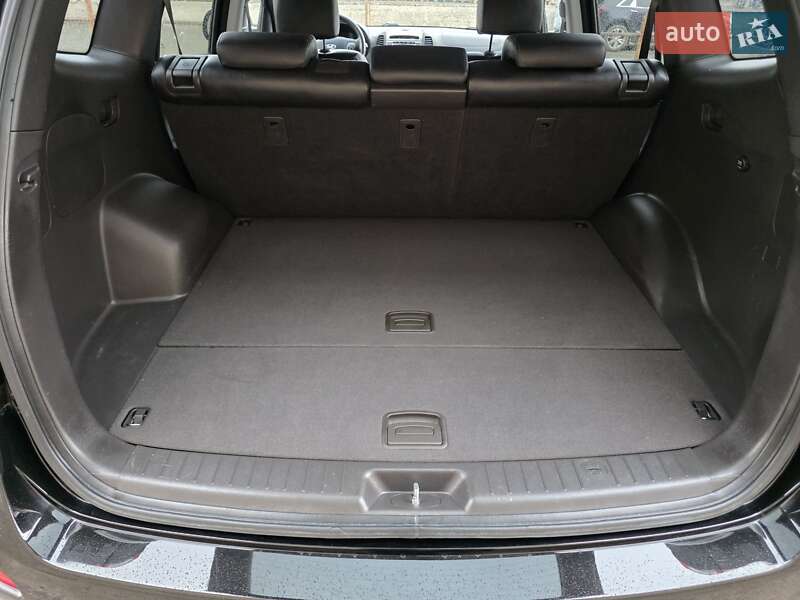 Внедорожник / Кроссовер Hyundai Santa FE 2011 в Луцке