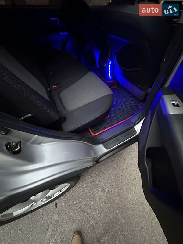 Внедорожник / Кроссовер Hyundai Santa FE 2006 в Кривом Роге