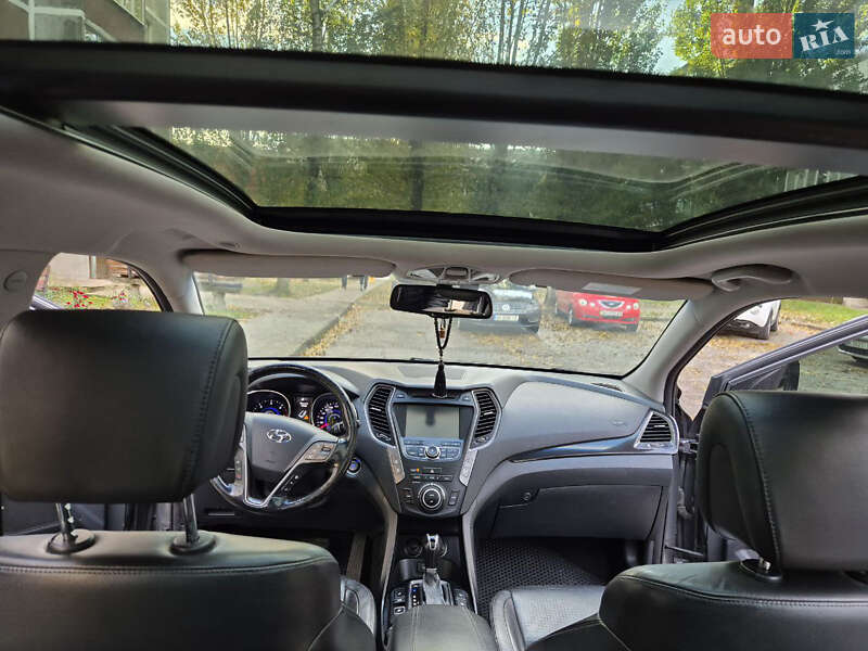 Позашляховик / Кросовер Hyundai Santa FE 2013 в Вараші