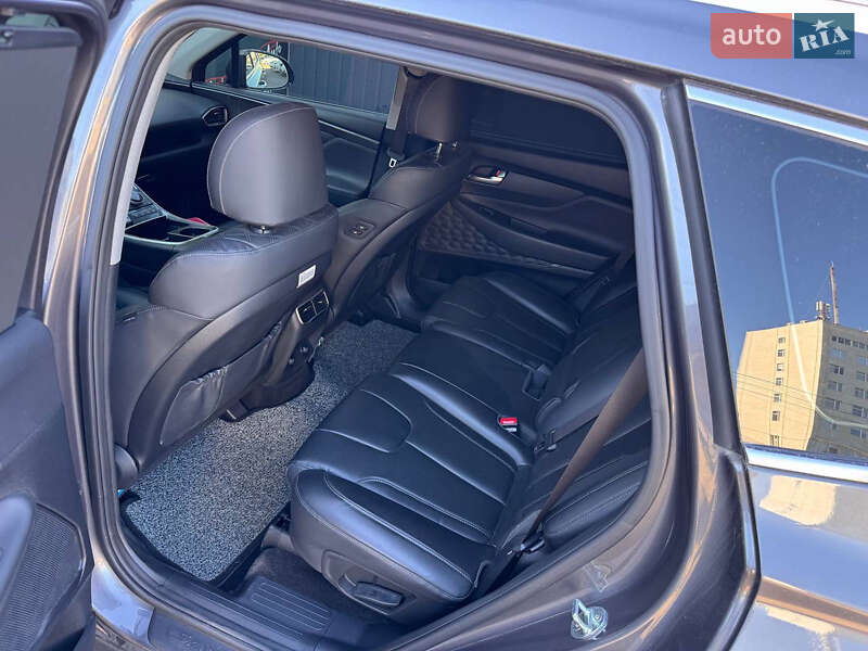 Внедорожник / Кроссовер Hyundai Santa FE 2020 в Одессе