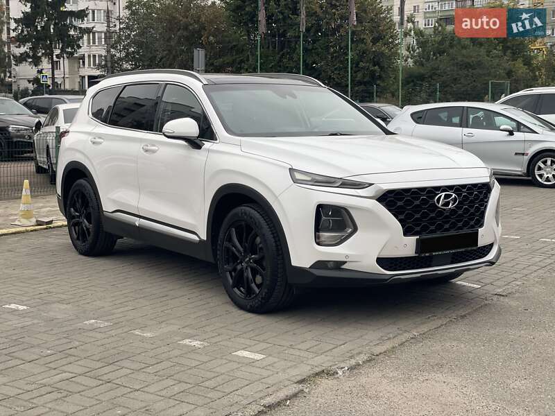 Внедорожник / Кроссовер Hyundai Santa FE 2018 в Черновцах