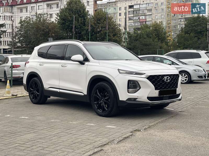 Внедорожник / Кроссовер Hyundai Santa FE 2018 в Черновцах