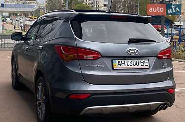 Внедорожник / Кроссовер Hyundai Santa FE 2015 в 