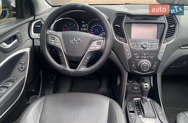 Внедорожник / Кроссовер Hyundai Santa FE 2015 в 