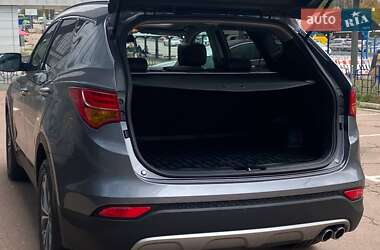 Внедорожник / Кроссовер Hyundai Santa FE 2015 в 