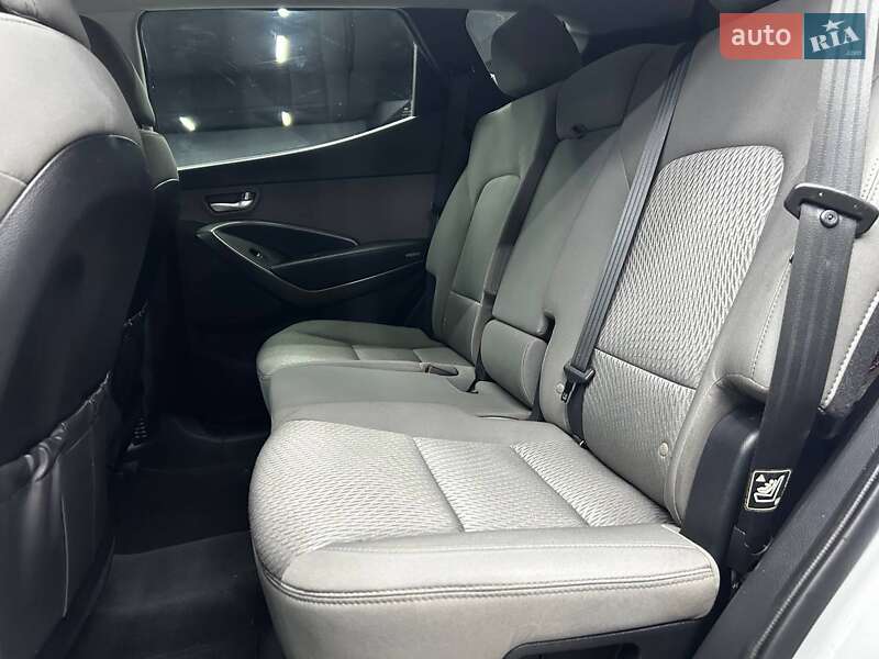 Позашляховик / Кросовер Hyundai Santa FE 2014 в Чернівцях фото 10 Позашляховик / Кросовер Hyundai Santa FE 2014 в Чернівцях
