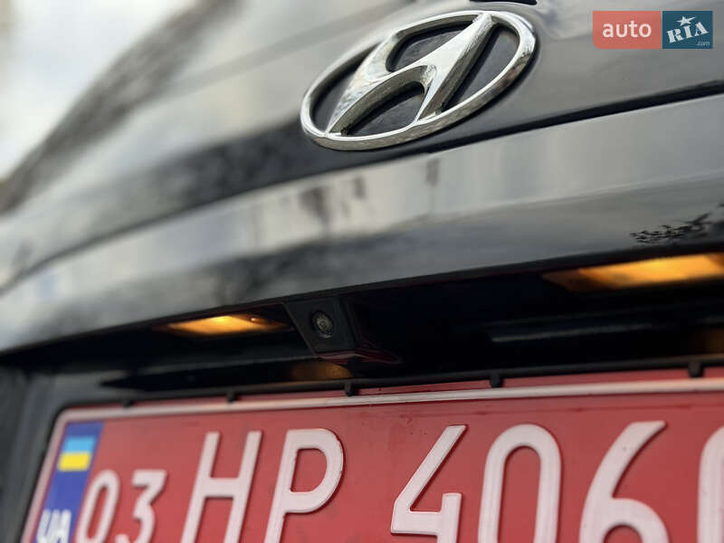 Внедорожник / Кроссовер Hyundai Santa FE 2011 в Ровно