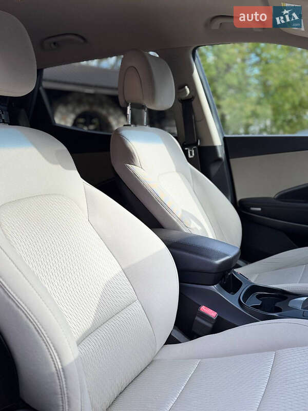 Позашляховик / Кросовер Hyundai Santa FE 2017 в Тернополі