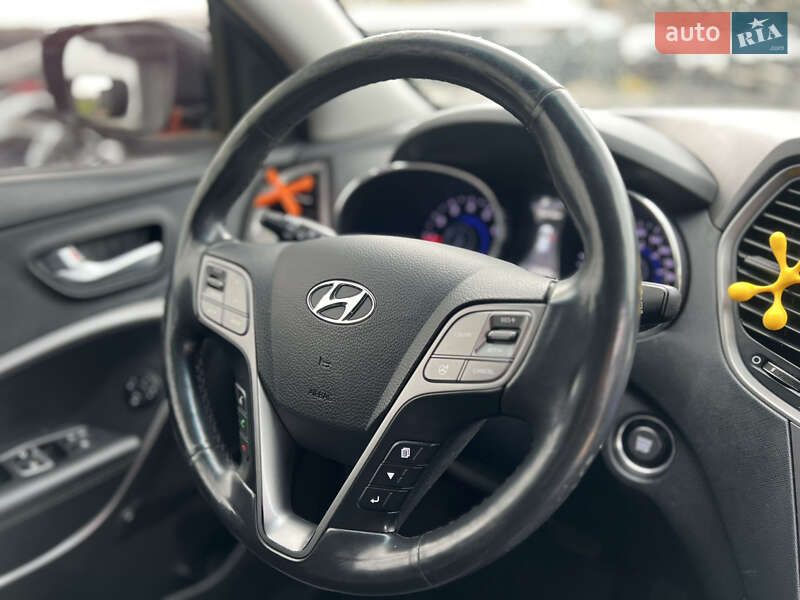 Внедорожник / Кроссовер Hyundai Santa FE 2015 в Львове фото 29 Внедорожник / Кроссовер Hyundai Santa FE 2015 в Львове