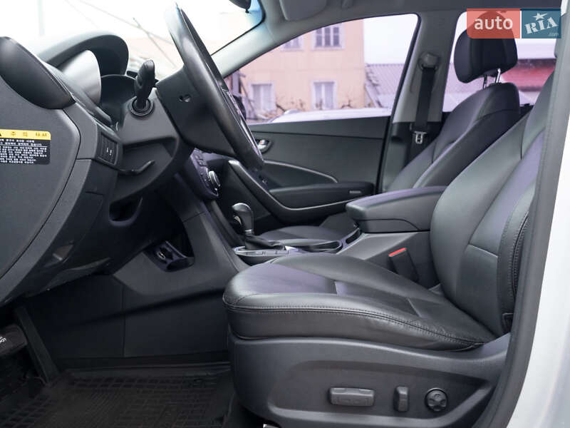 Внедорожник / Кроссовер Hyundai Santa FE 2016 в Одессе фото 13 Внедорожник / Кроссовер Hyundai Santa FE 2016 в Одессе