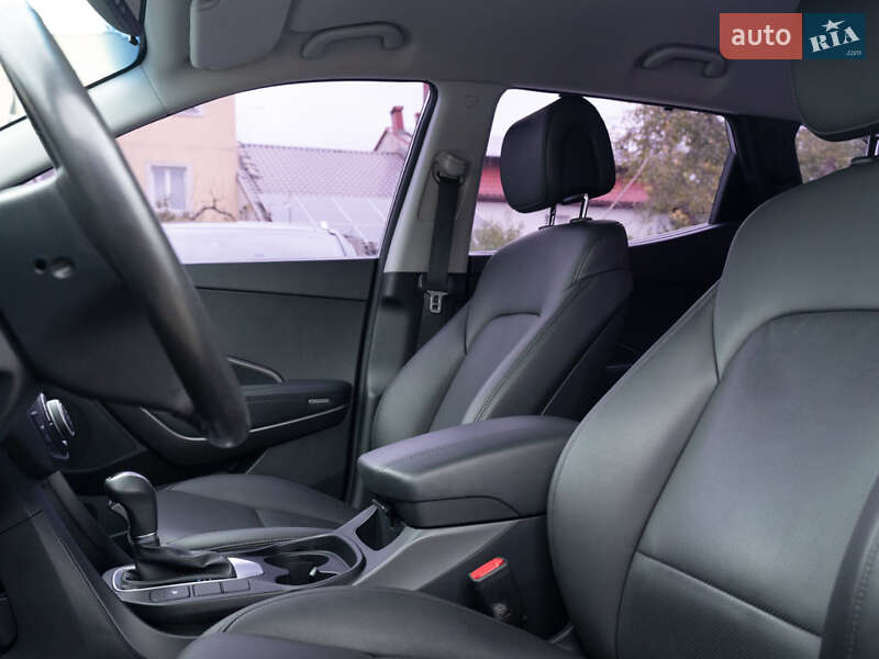 Внедорожник / Кроссовер Hyundai Santa FE 2016 в Одессе фото 16 Внедорожник / Кроссовер Hyundai Santa FE 2016 в Одессе