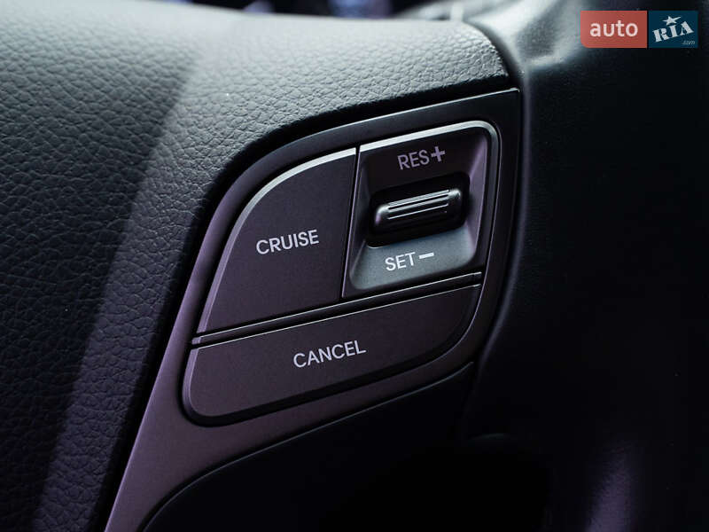 Внедорожник / Кроссовер Hyundai Santa FE 2016 в Одессе фото 28 Внедорожник / Кроссовер Hyundai Santa FE 2016 в Одессе