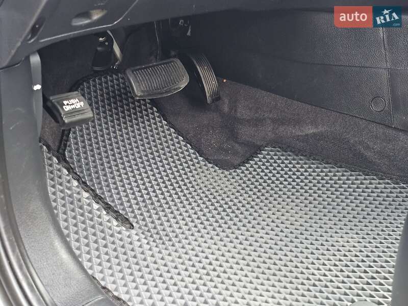 Внедорожник / Кроссовер Hyundai Santa FE 2008 в Стрые фото 192 Внедорожник / Кроссовер Hyundai Santa FE 2008 в Стрые