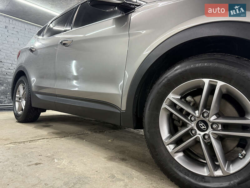 Позашляховик / Кросовер Hyundai Santa FE 2018 в Кременці